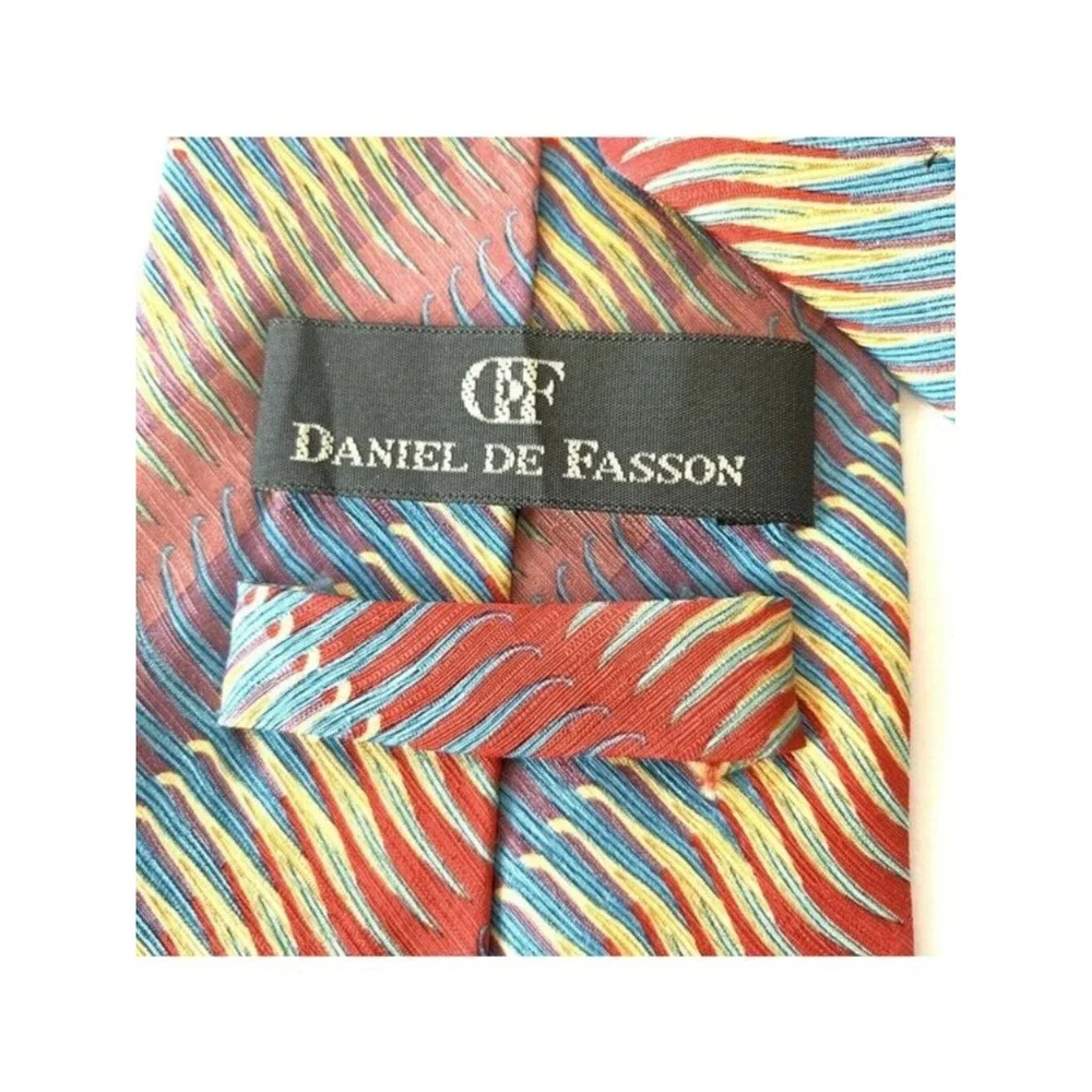 Daniel De Fasson Multicolor Designer Tie Bold Wave Stripe Mens Necktie Vintage S - Picture 3 of 6
